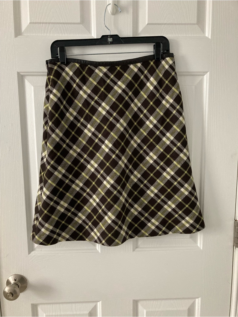 Anne Klein wool skirt - Picture 4 of 8